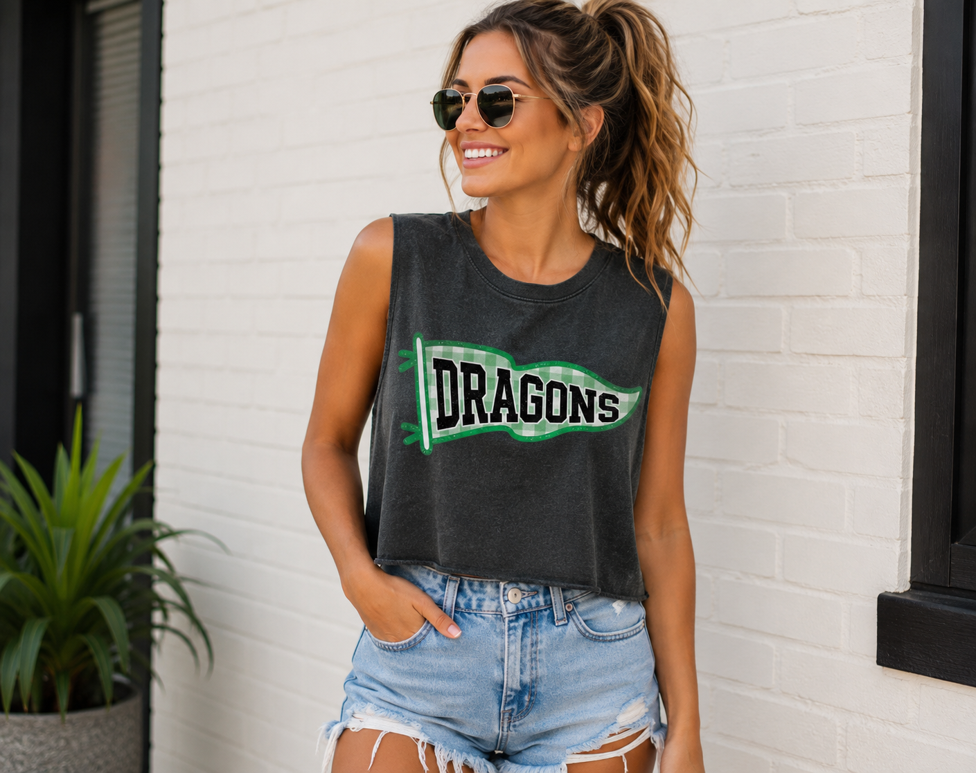 Dragons Pennant Tank Faded Black